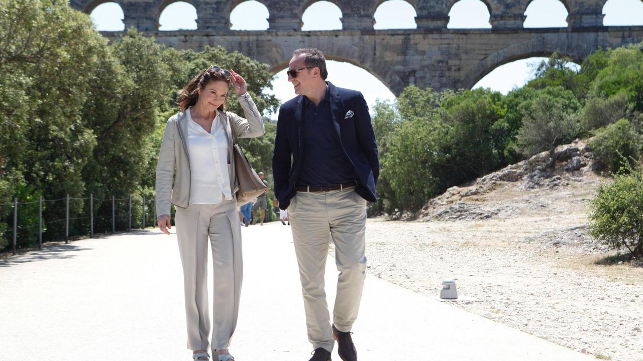Anne (Diane Lane) und Jacques (Arnaud Viard) kommen sich auf einem ungeplanten Roadtrip durch Südfrankreich näher.
