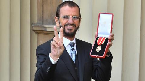 Ringo Starr nach seiner Ernennung zum Ritter des britischen Empires.