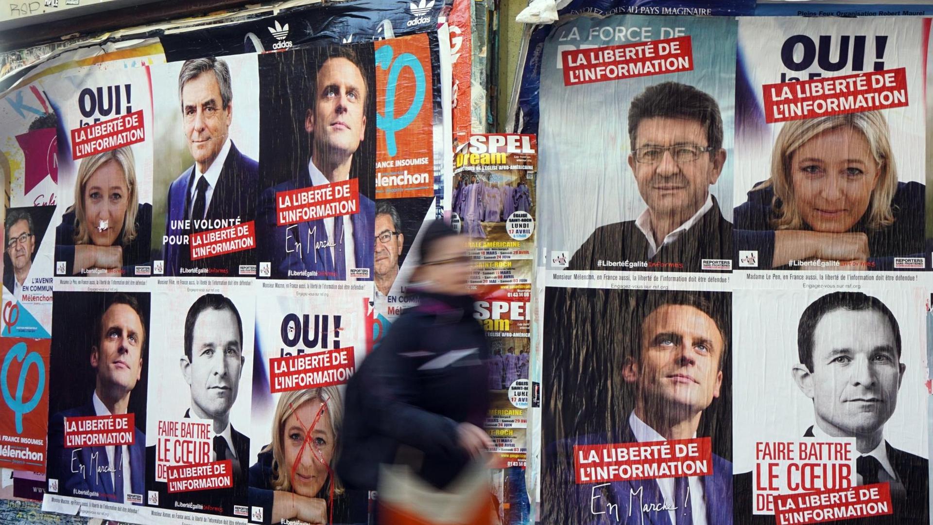Wahlplakate am Montmartre