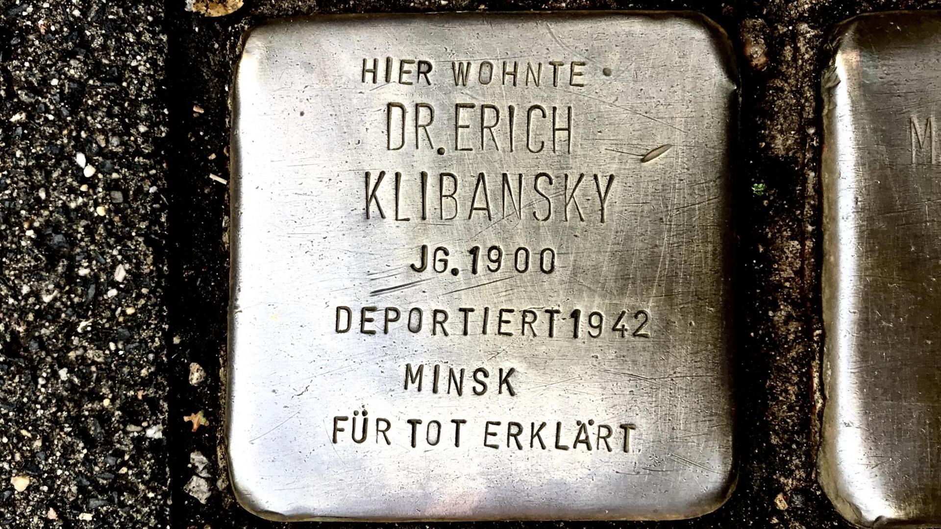 In der Volksgartenstraße 10 in Köln befindet sich der "Stolperstein" für das Gedenken an Erich Klibansky.