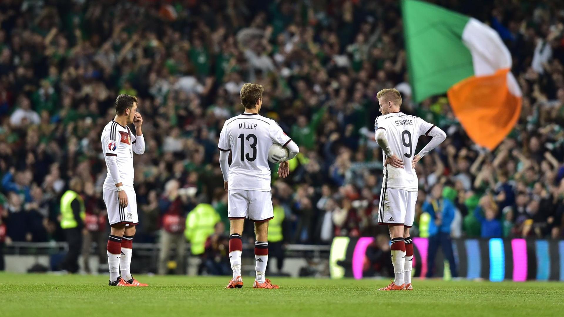 Enttäuschte Nationalspieler: Gegen Irland gab es eine 0:1-Niederlage.