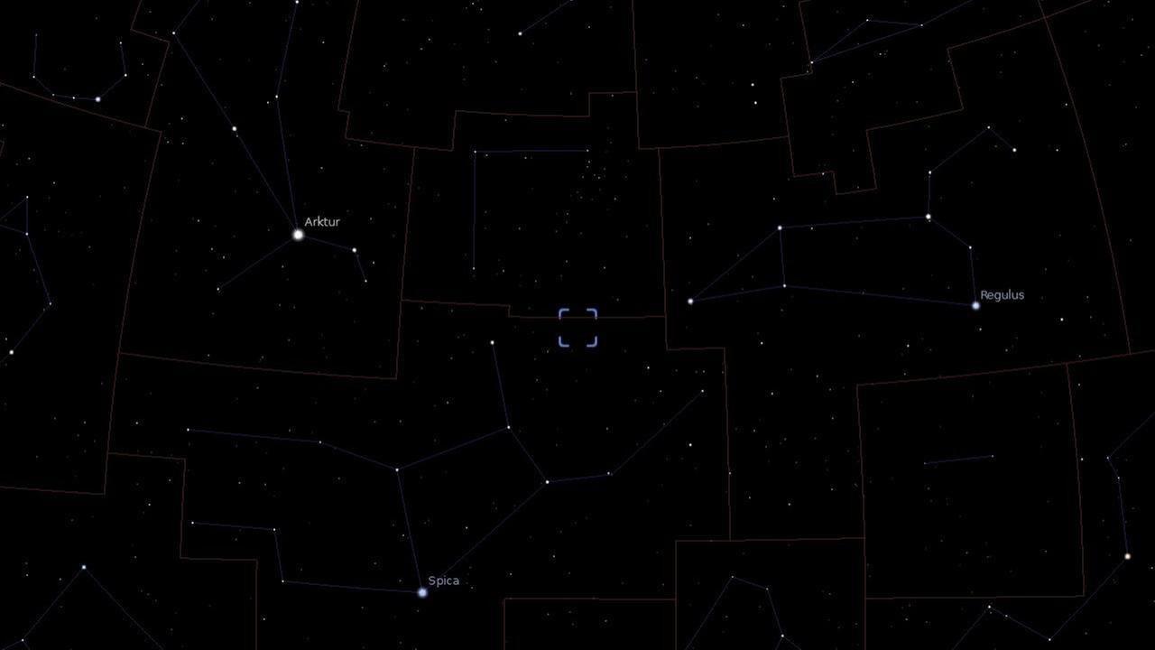 Position der Galaxie M 87 nahe der Grenze zwischen Jungfrau und Haar der Berenike