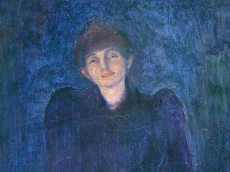 Gemälde einer Frau in blauem Kleid, vor blauem Hintergrund