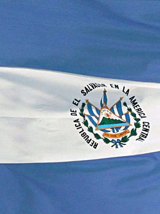 Flagge von El Salvador, 30.01.2007 - EPA/RPBERTO ESCOBAR