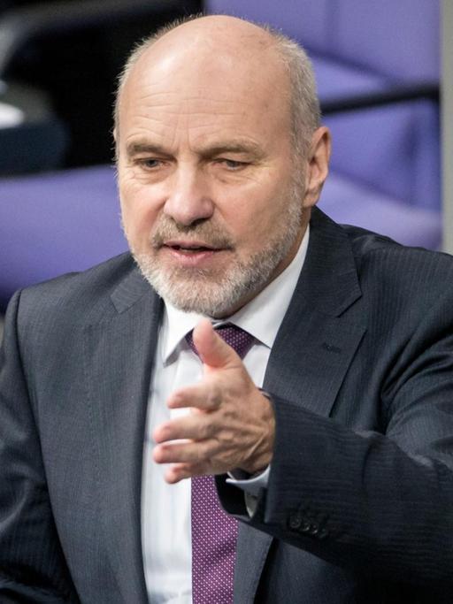 Der verteidigungspolitische Sprecher der SPD-Fraktion im Bundestag, Rainer Arnold am 4.12.2015.
