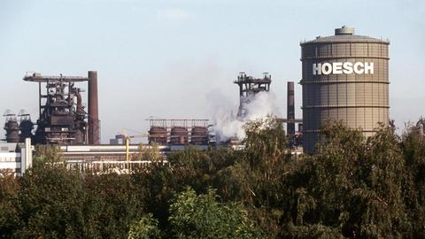 Blick auf die Anlagen der Hoesch Stahl AG in Dortmund am 14. Oktober 1991.