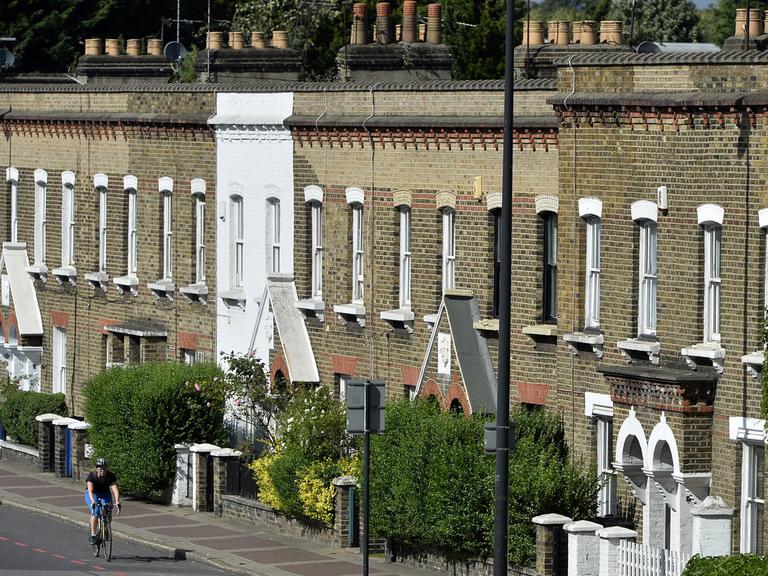 Blick auf die Arbeiterhäuser im Südwesten Londons.