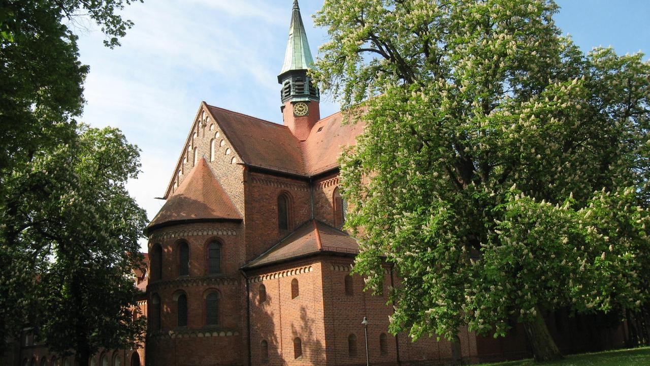Die Kirche von Kloster Lehnin in Brandenburg