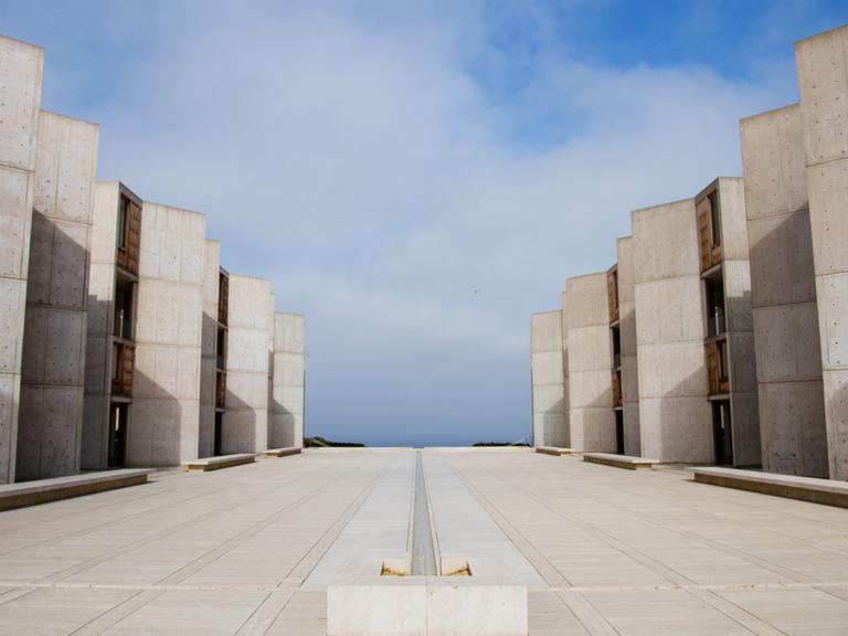 Das Salk Institute in einer Szene des Kinofilms "Kathedralen der Kultur"