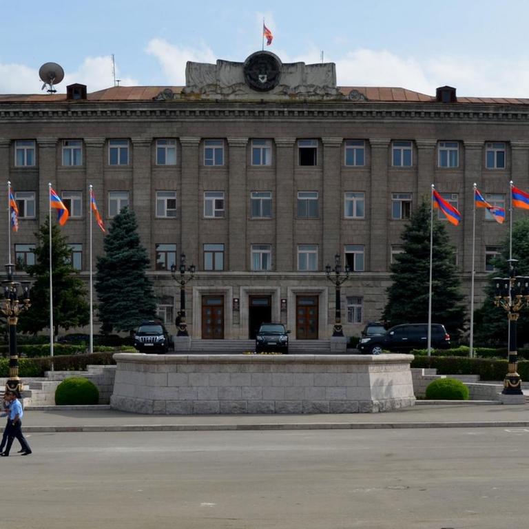 Der Sitz des Präsidenten der nicht anerkannten "Republik Berg-Karabach" in der Hauptstadt