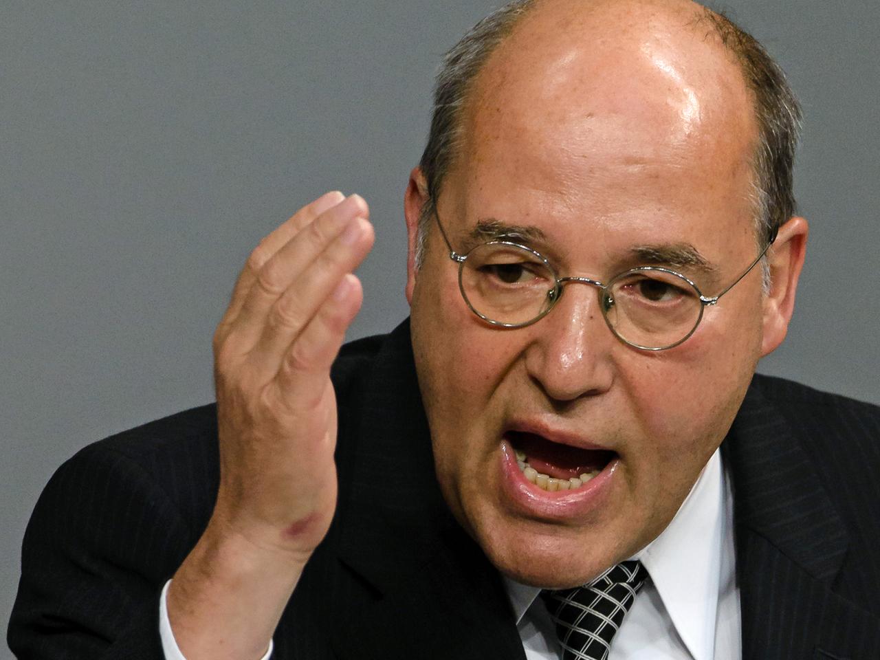 Gregor Gysi sperrt sich gegen den Begriff "Unrechtsstaat" für die DDR