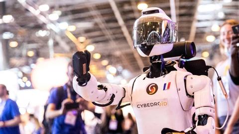 Ein CybeDroid auf der Viva Technology Conference in Paris im Juni 2017