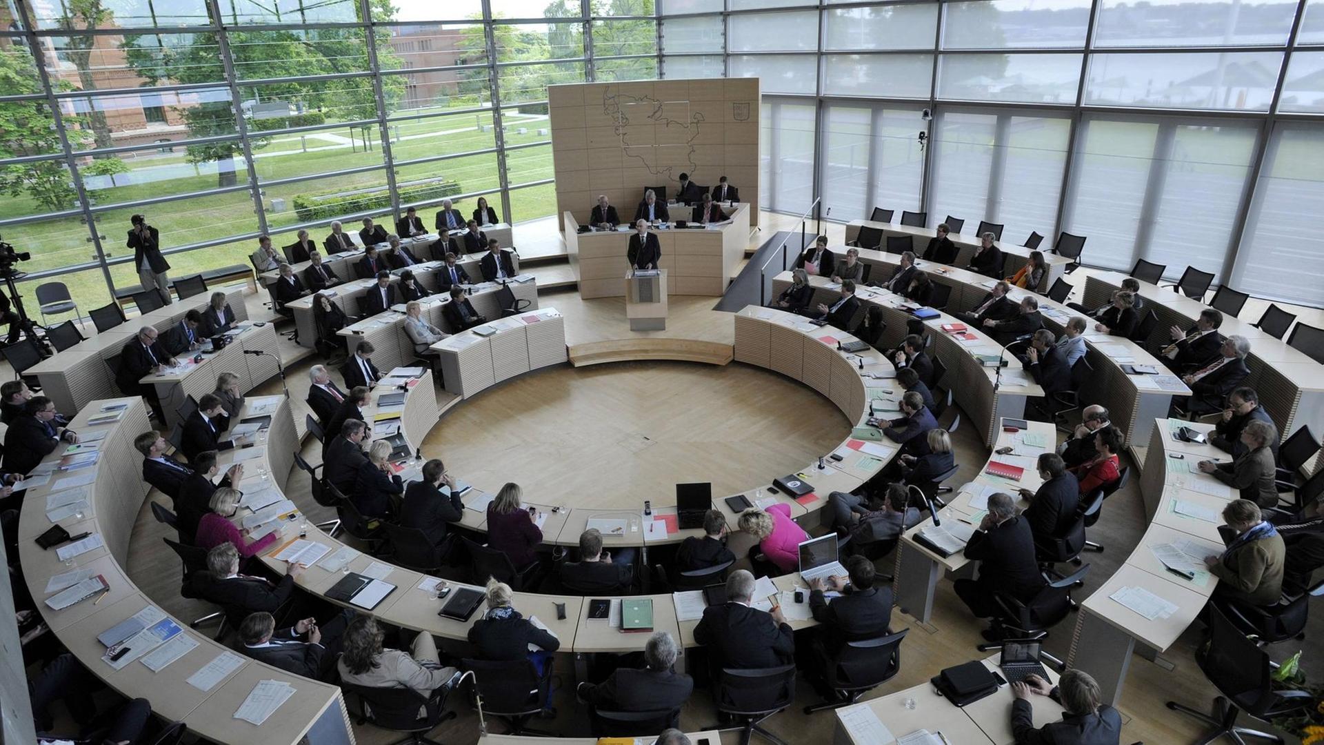 Der Plenarsaal im Landtag von Schleswig-Holstein.