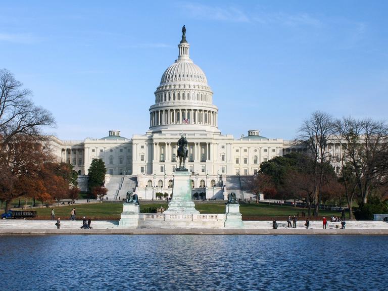 USA: Westseite des Kapitols in Washington, D.C.