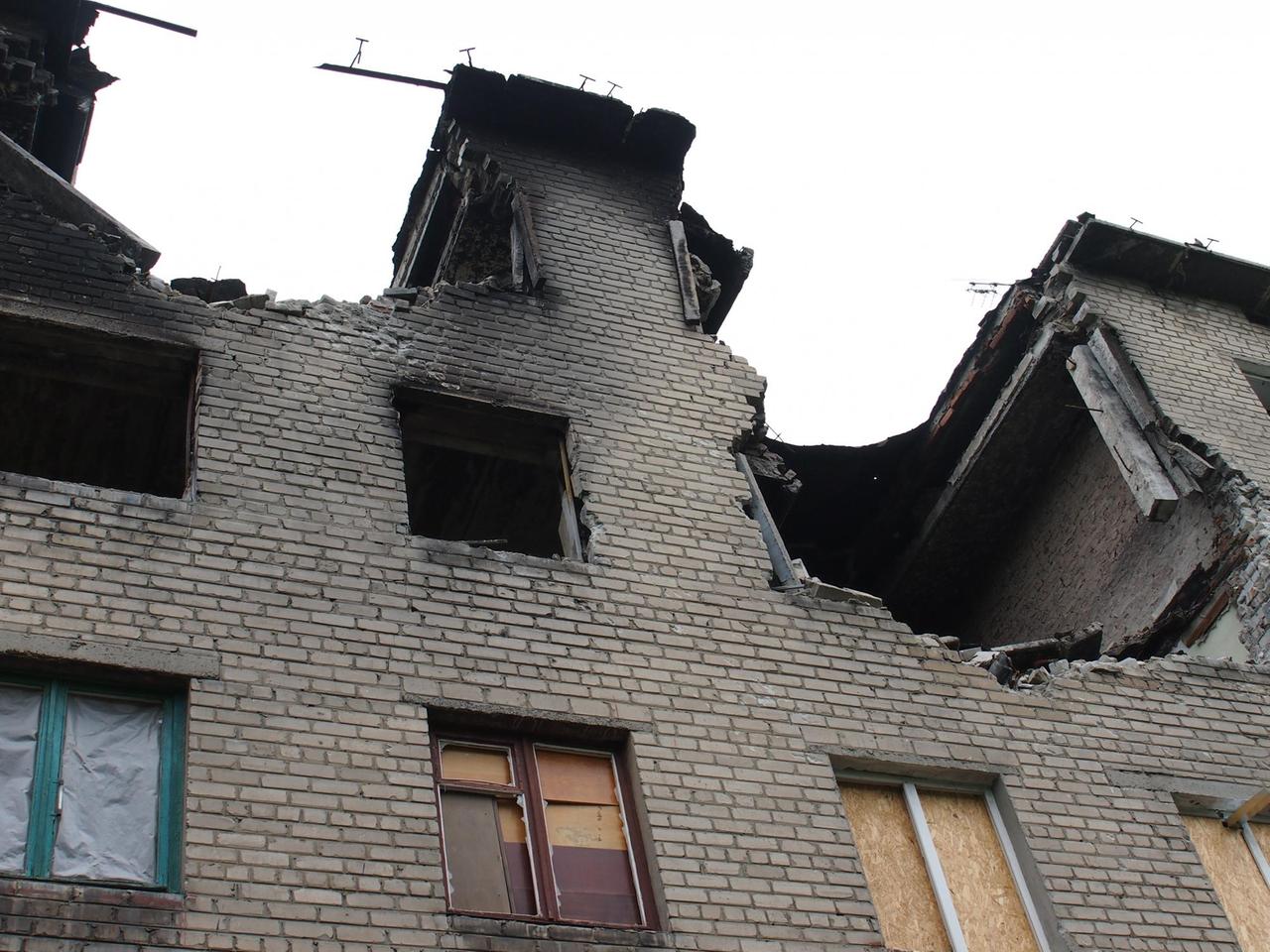 Zerstörtes Haus in Debalzewe.