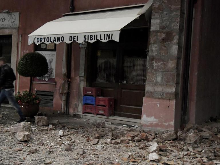Zerstörungen im Ort Visso in Mittelitalien.