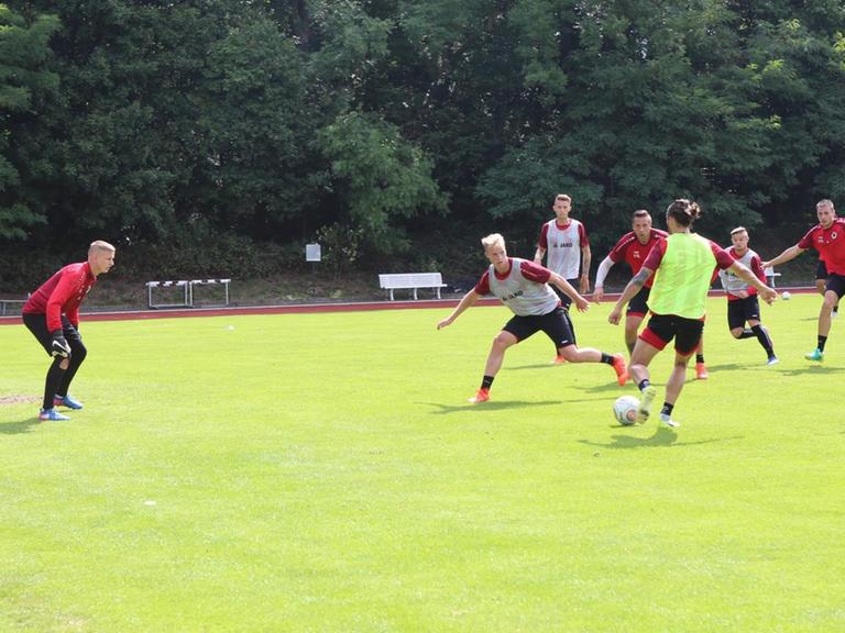 Training beim Fußball-Regionalligsten Viktoria Köln