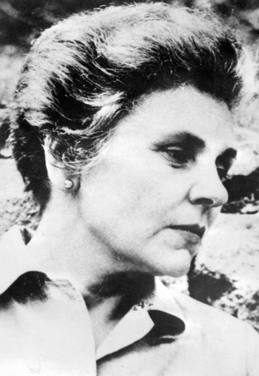 Porträtfoto der US-amerikanischen Dichterin, Schriftstellerin und Pulitzer-Preis-Trägerin 1956, Elizabeth Bishop 
