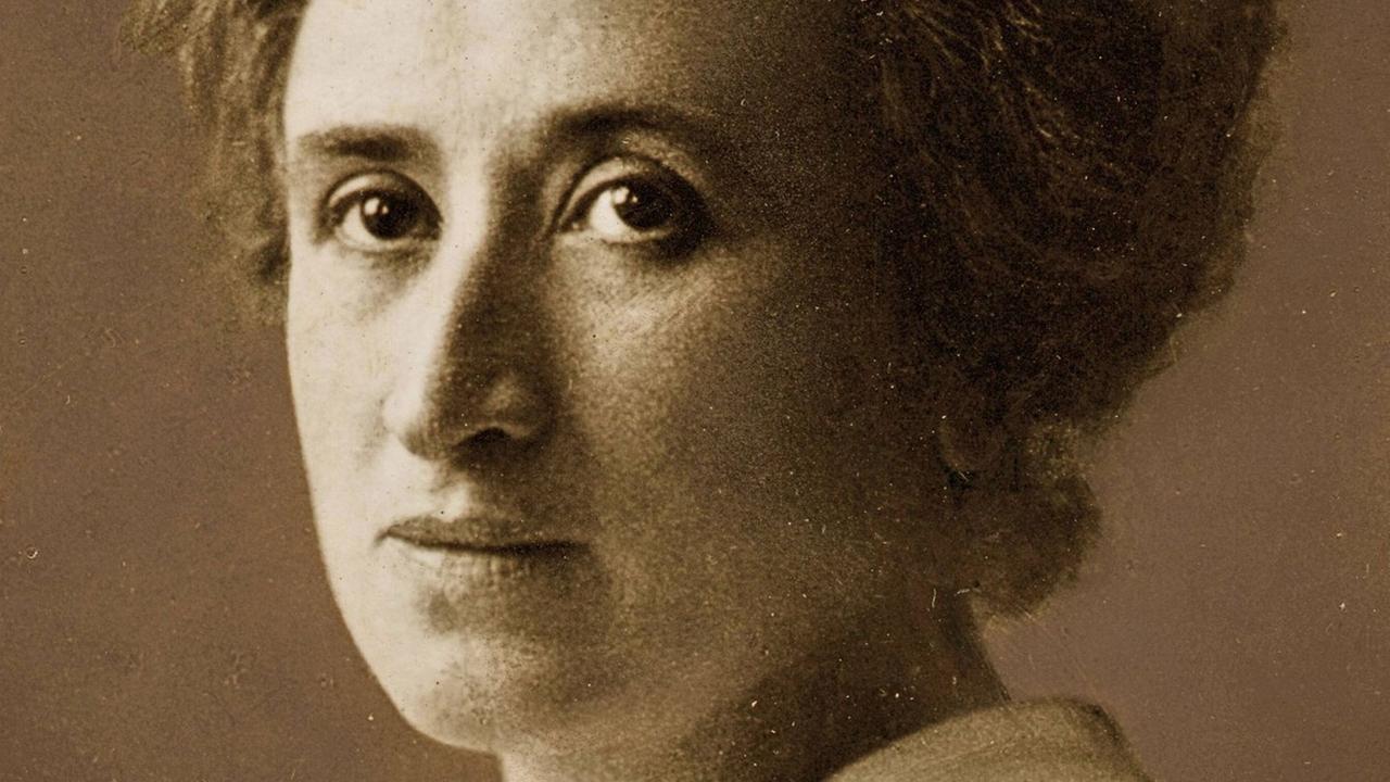 Ein Porträt von Rosa Luxemburg (1871-1919)