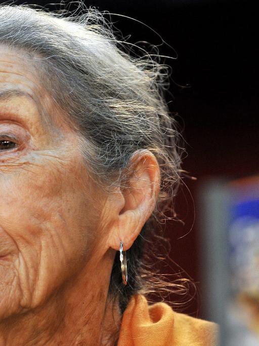 Die südafrikanische Schriftstellerin und Literaturnobelpreisträgerin Nadine Gordimer am 13. Februar 2010 bei der internationalen Buchmesse in Havanna.
