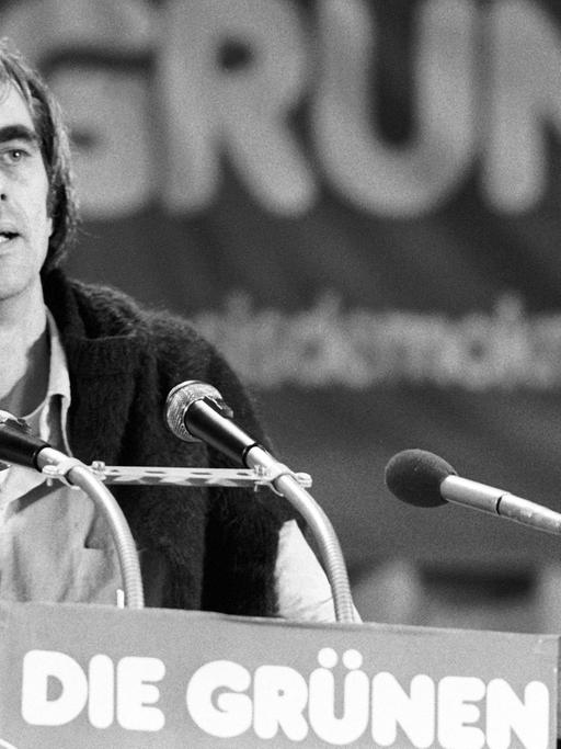 Hans-Christian Ströbele während einer Bundesversammlung der Grünen in den 80er-Jahren.