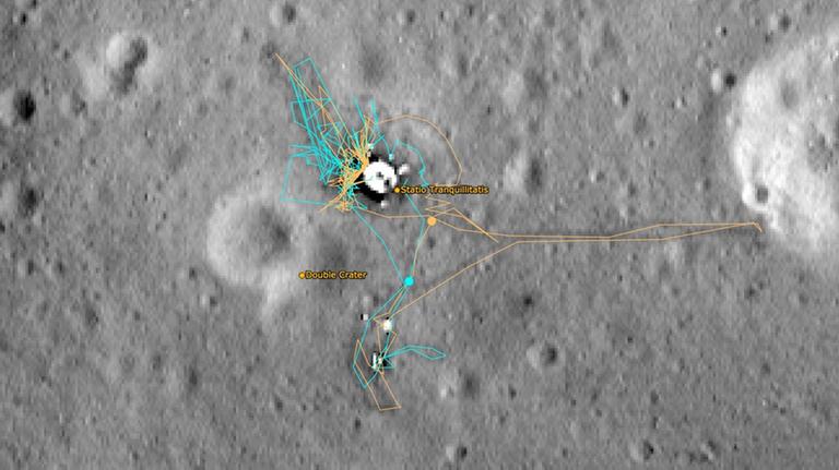 Die Wege auf dem Mond: LRO-Foto mit markierten Spuren der Astronauten 