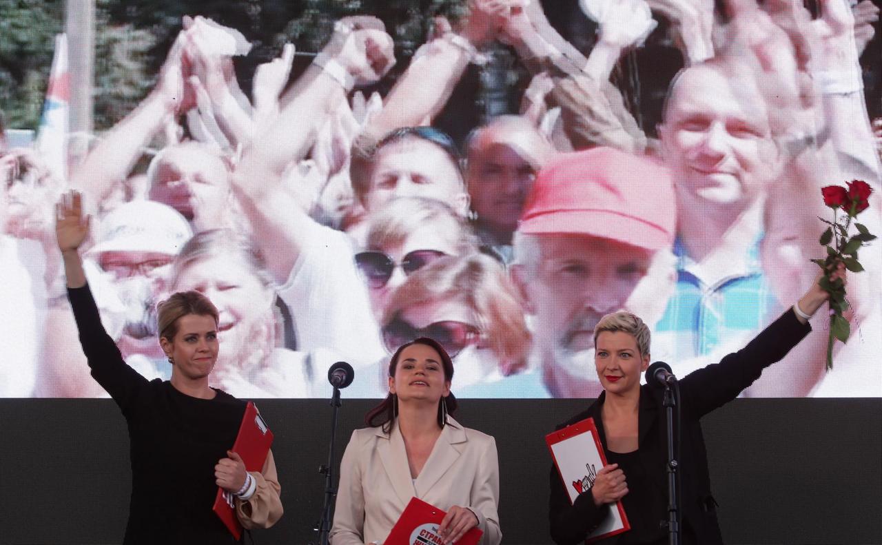  Veronika Tsepkalo, Swetlana Tichanowskaja and Maria Kolesnikova (v.l.) bei einer Wahlkampfveranstaltung für Swetlana Tichanowskaja