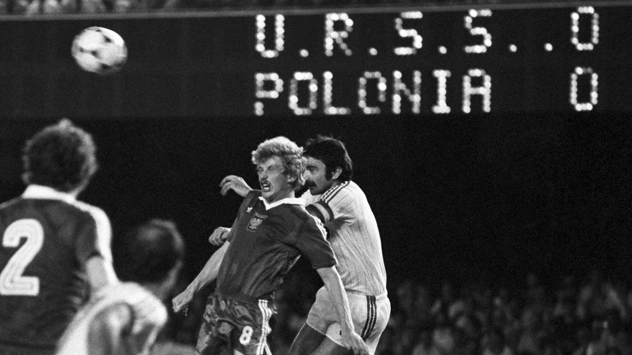 Das Spiel bei der WM 1982 in Spanien zwischen der UdSSR gegen Polen endet 0:0. 