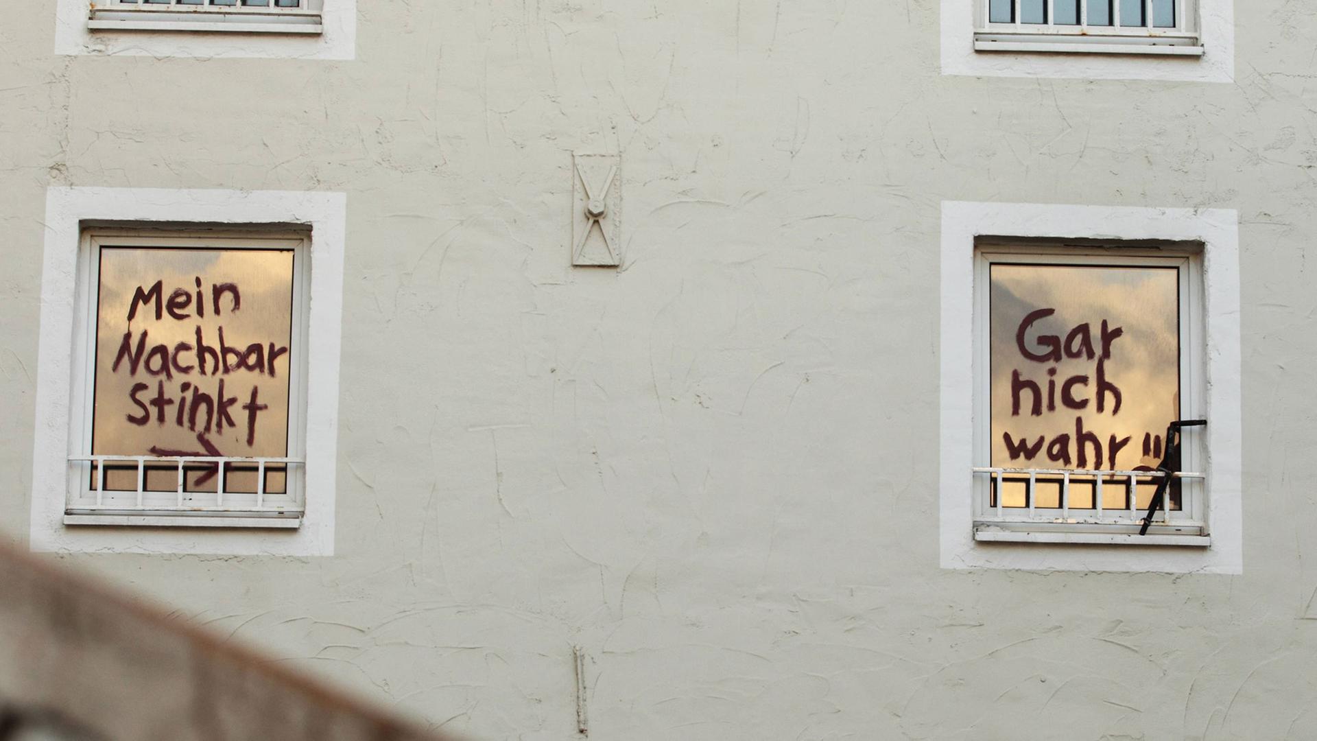nachbar kifft hausflur stinkt 2024