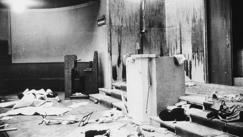 Die Synagoge Okel Jaakov in in München nach der Pogromnacht am 9. November 1938.