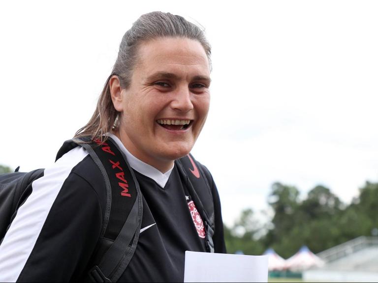 Nadine Angerer von den Portland Thorns lacht