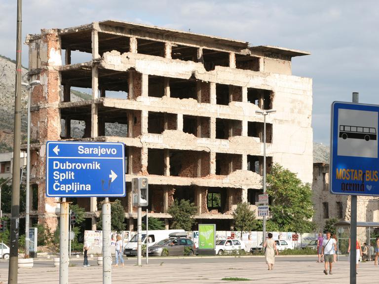 Im Krieg zerstörtes Haus in Mostar (Bosnien-Herzegowina)