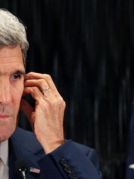 US-Außenminister John Kerry erwarten schwere Verhandlungen in Kairo.