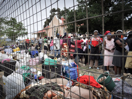 Viele Simbabwer sind ins nahe Südafrika geflohen, dort schlägt ihnen oft massiver Ausländerhass entgegen