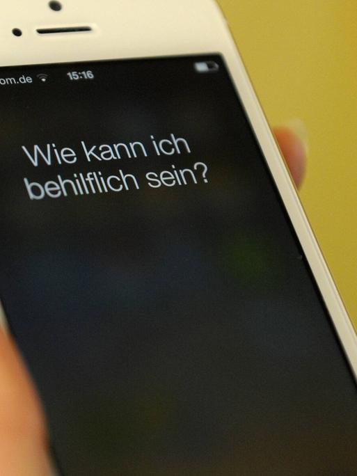 Die Sprachsteuerung von Apple, "Siri", soll im Alltag bei Recherchen helfen.