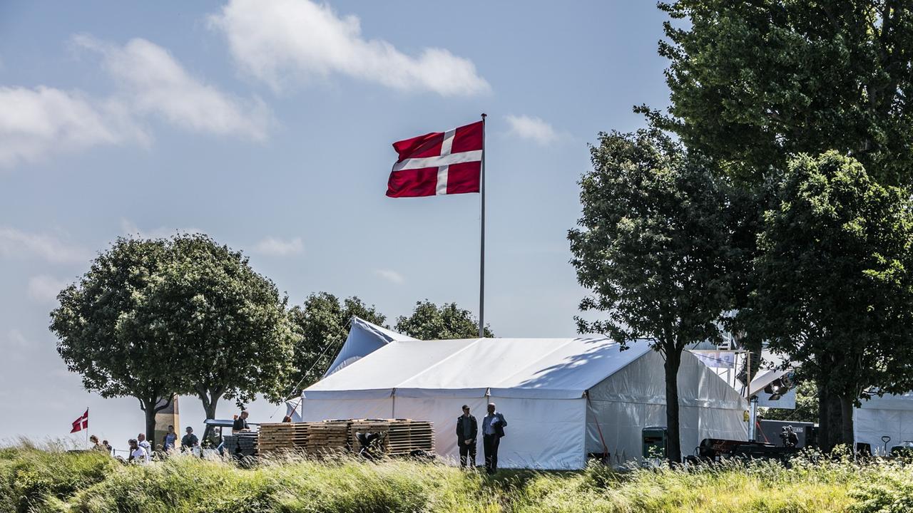 Zelte auf dem Festival Folkemøde auf der dänischen Insel Bornholm