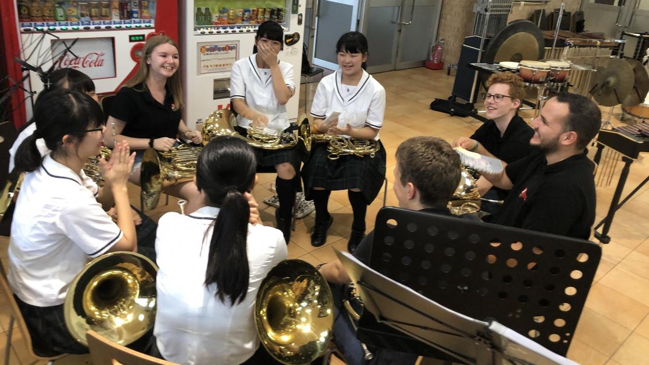 Junge Musikerinnen und Musiker aus Deutschland und Japan im Gespräch