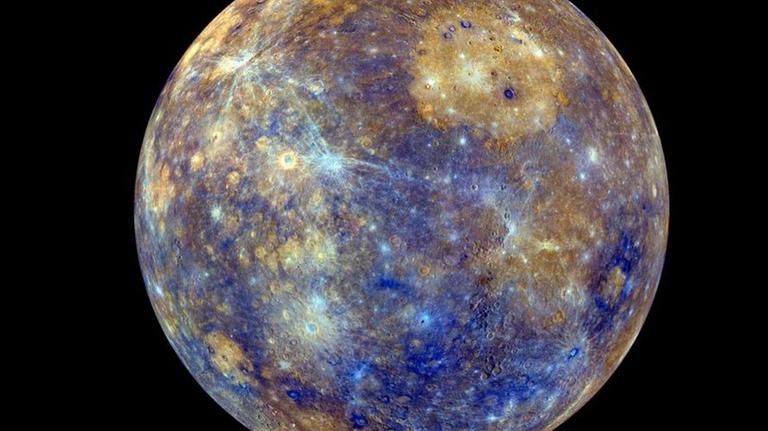 Der innerste Planet Merkur, fotografiert von der Raumsonde Messenger (Falschfarben)