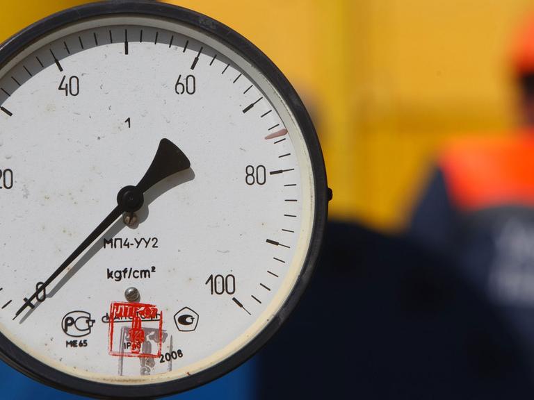 Ein Druckventil an einer Gasleitung der ukrainische Speicherstation Bilche-Volytsko-Uherske steht auf null.