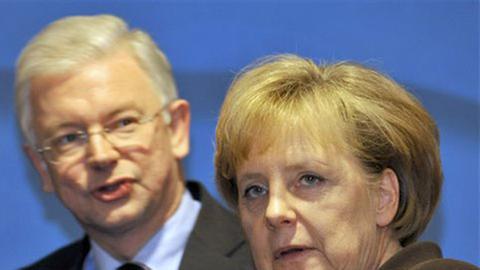 Falter: Koch stand im Zweifelsfalle immer zu Merkels Position.