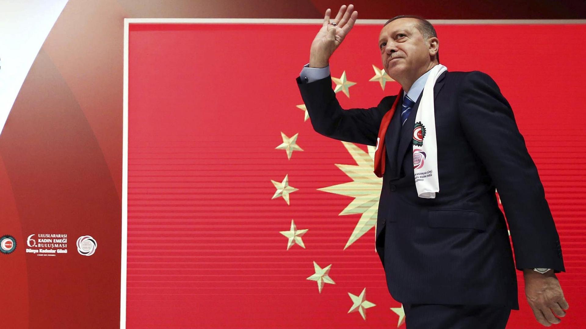 Sie sehen den türkischen Präsidenten Recep Tayyip Erdogan in Istanbul.
