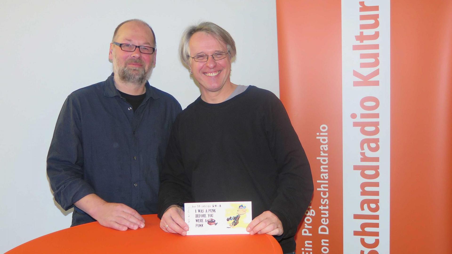 Dirk Rehm, Verleger des Reprodukt-Verlags, und Bert Henning, Mitbegründer des Comic-Ladens "Grober Unfug", zu Gast bei Deutschlandradio Kultur.