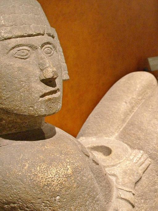 Die Figur eines Chak Mo'ol im Maya-Saal des Museums für Anthropologie in Mexiko-Stadt.