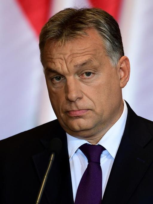 Der ungarische Premierminister Viktor Orban spricht nach dem gescheiterten Referendum zur Flüchtlingspolitik auf einer Pressekonferenz in Budapest, Ungarn.