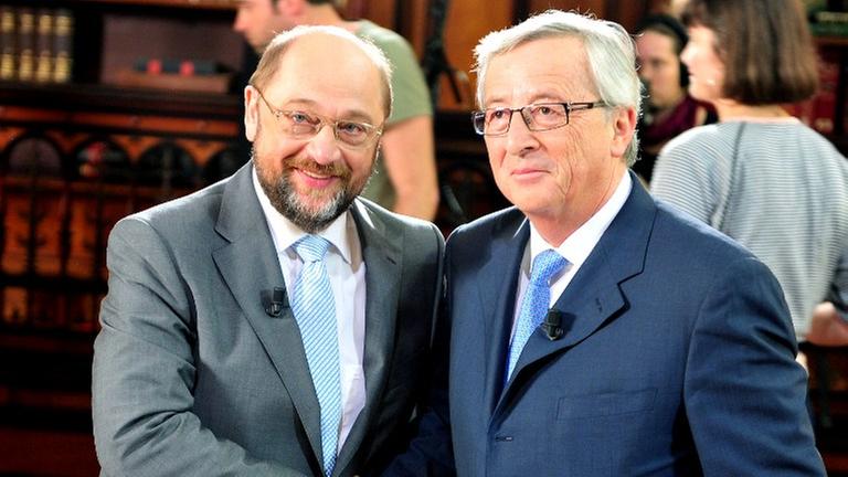Martin Schulz und Jean-Claude Juncker debattieren im EU-Parlament