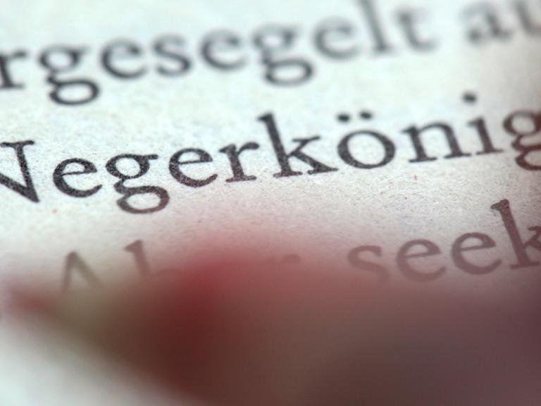 Heute ist der Ausdruck tabu: Das Wort "Negerkönig" in einem alten Pippi-Langstrumpf-Buch von Astrid Lindgren