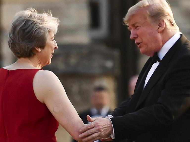 Theresa May empfängt Donald Trump