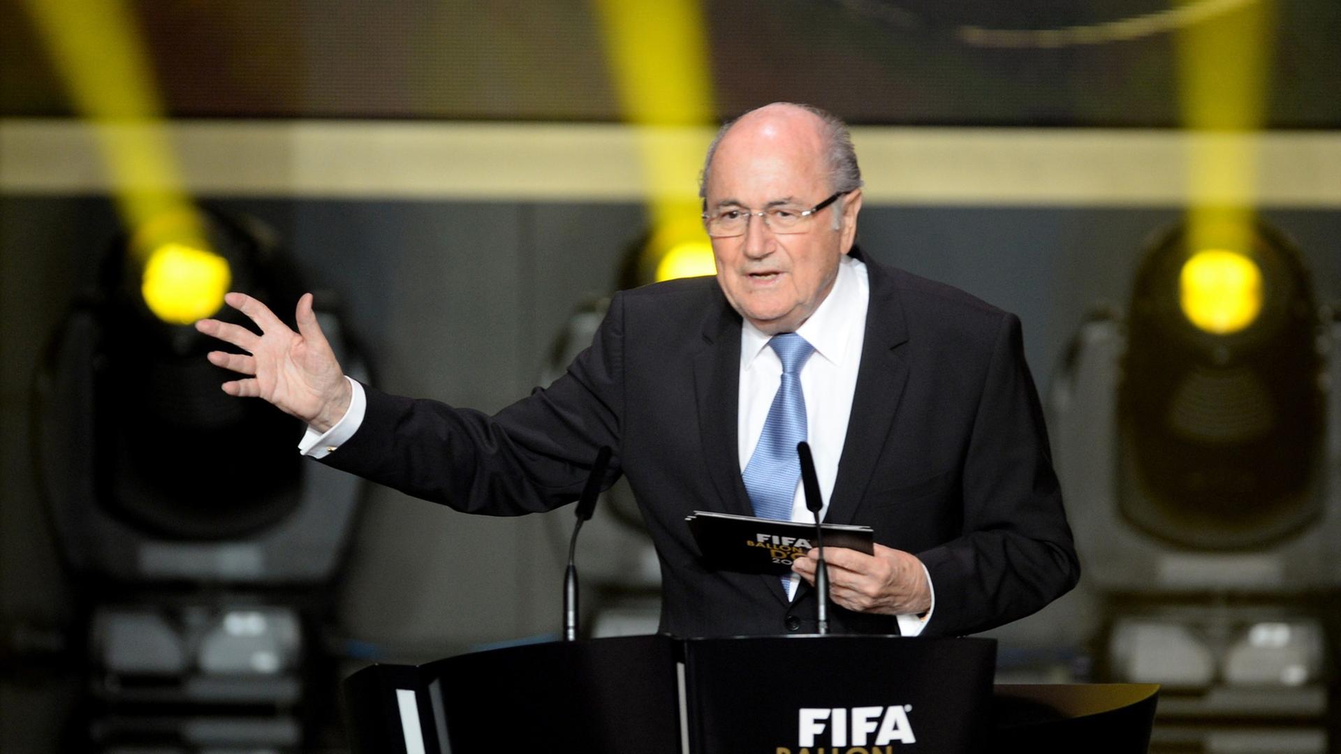 Sepp Blatter spricht auf einer Feier Sepp Blatter spricht auf einer Feier