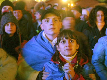 Regierungsgegner versammeln sich in der Nacht zum 2.12.2013 in Kiew