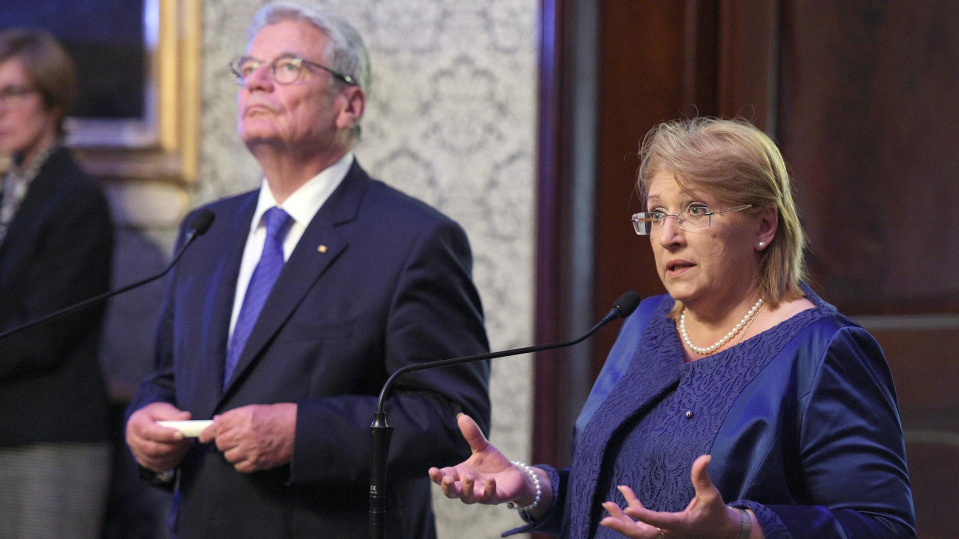 Bundespräsident Joachim Gauck und die Präsidentin der Republik Malta Marie-Louise Coleiro Preca